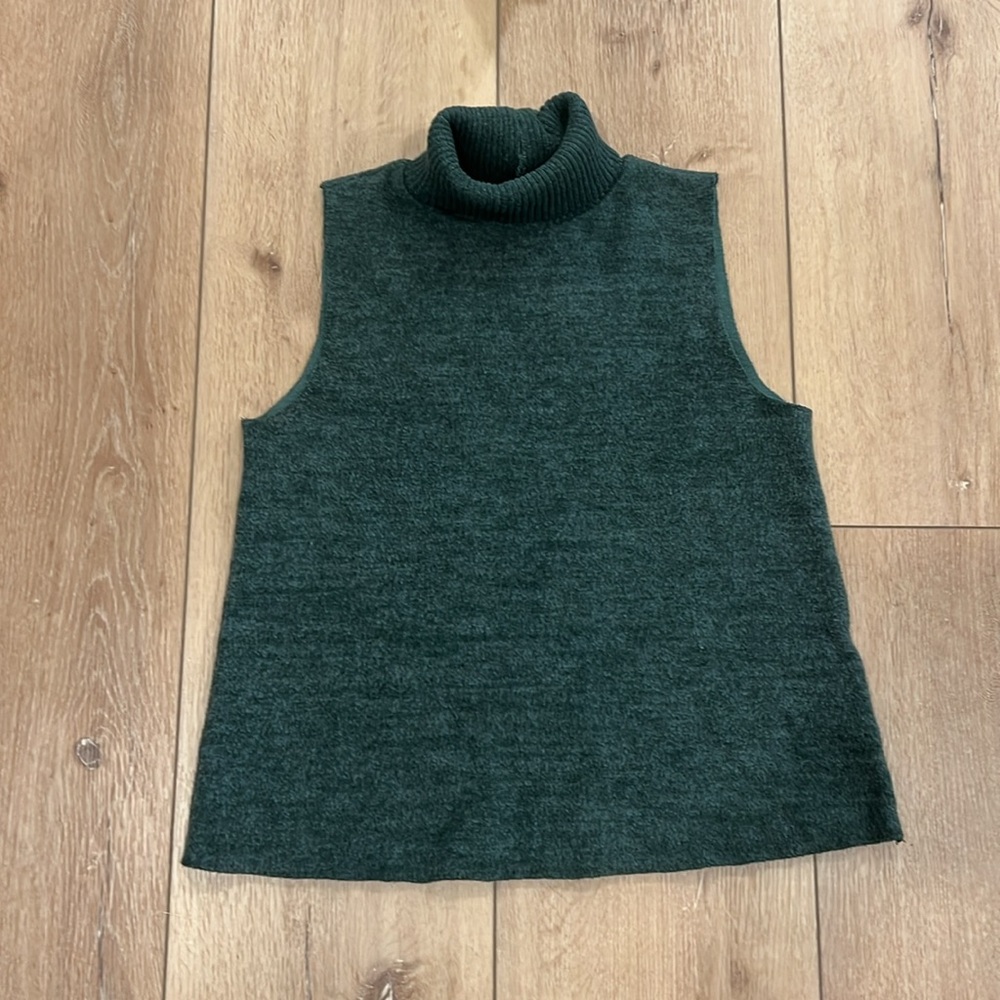 Zara Woman’s Sleeveless Green Top- Size Medium